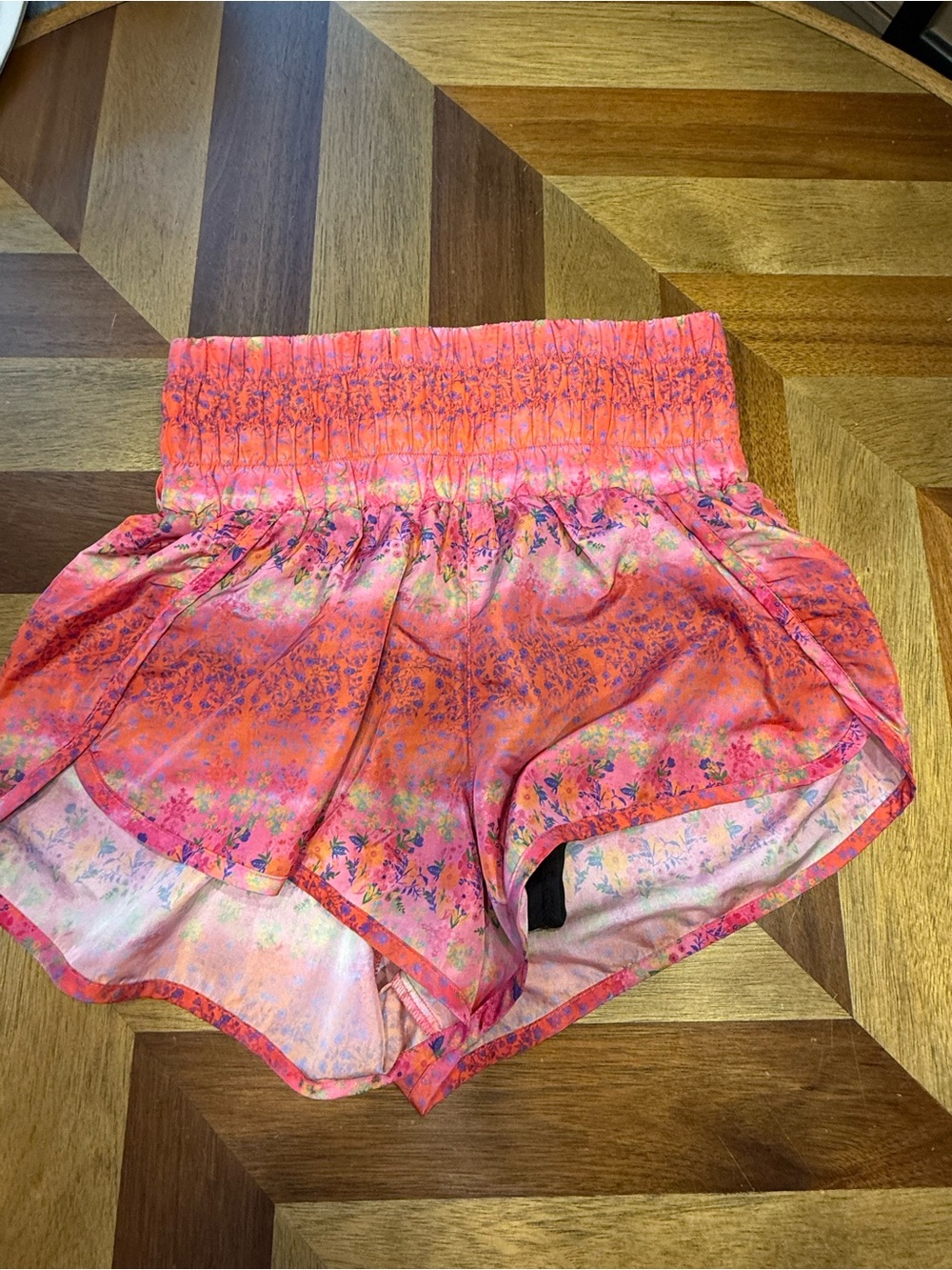 NATURAL LIFE Coral Pink Floral Smocked Waist Athletic Shorts